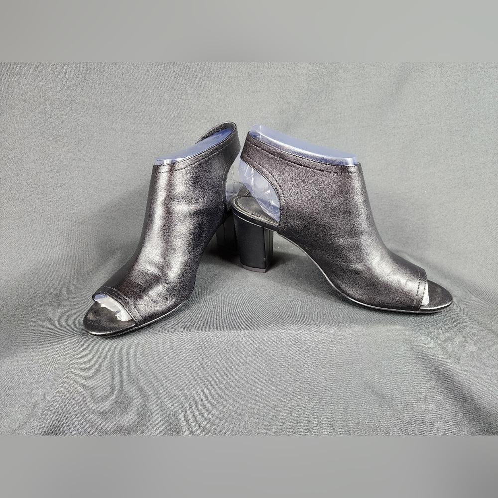 Halston Linda Leather Slingback Block Heel